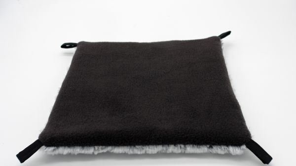 Flausch Hängematte Fell silber schwarz 3