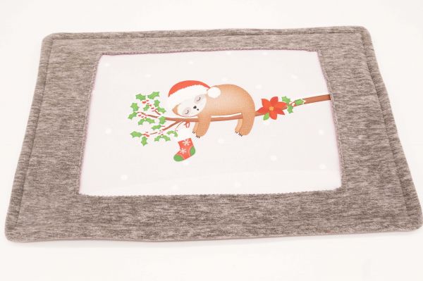 Urindichte Kuscheldecke "Weihnachtsfaultier rosa"