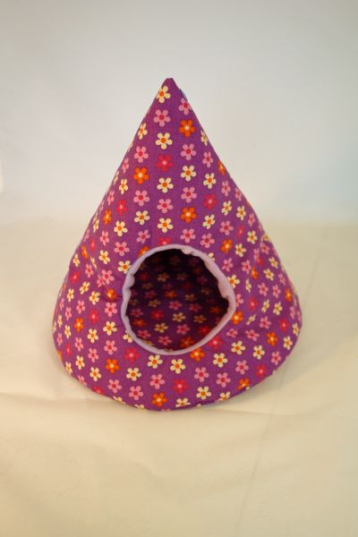 Kuscheltipi lila Blümchen 1